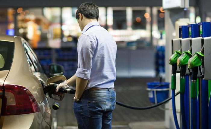 заправляйте бензин указанный производителем автомобиля