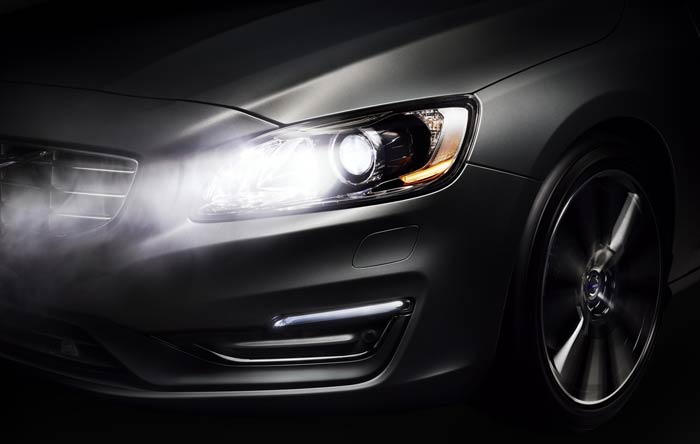 лазерные фары современных автомобилей с автоматикой не ослепляют встречных водителей