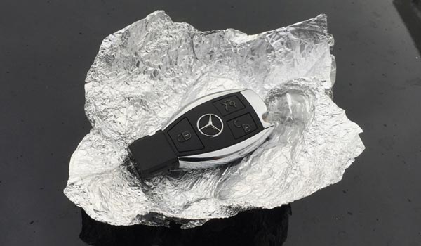 чехол из фольги для бесключевого доступа в автомобиль