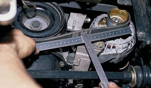 проверка натяжения ремня генератора