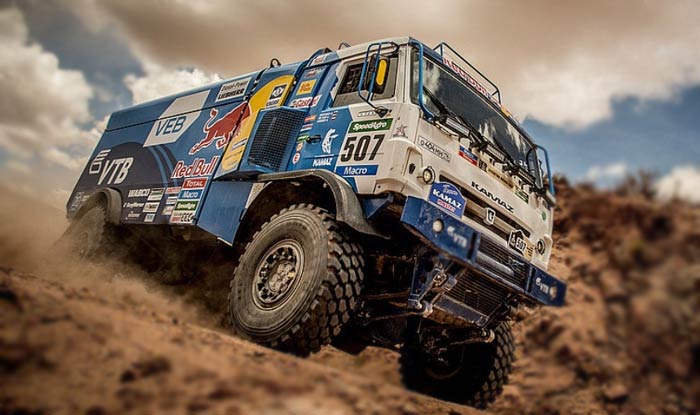 гонка Дакар на спортивных грузовиках