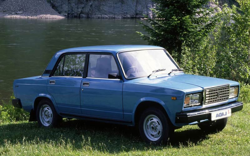 классика ВАЗ-2107 - отличный выбор авто за 50 000 рублей