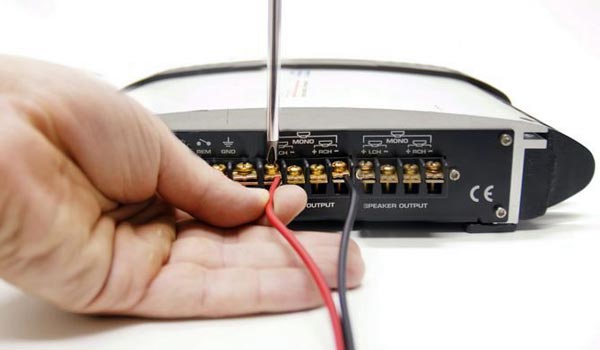 подключаем автомобильный усилитель