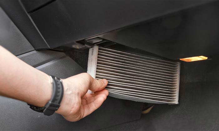 когда надо менять салонный фильтр