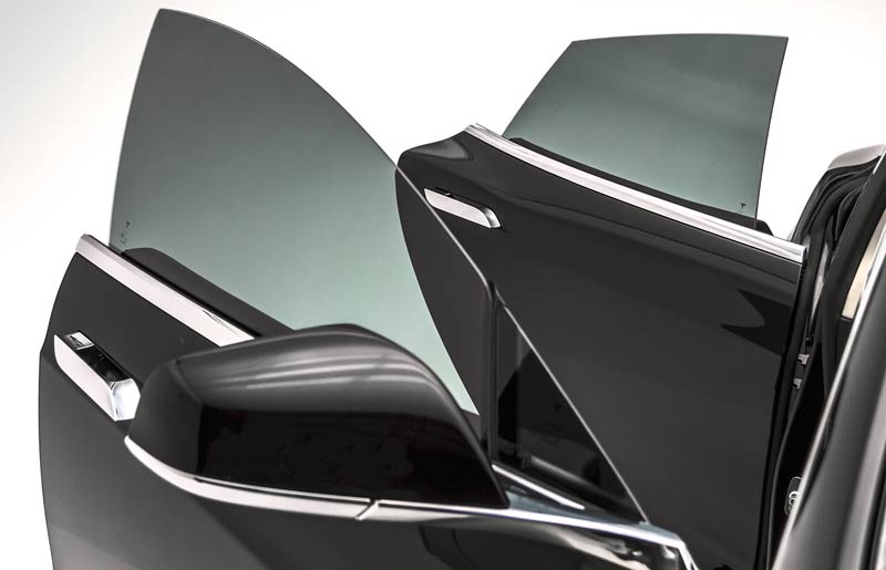 зачем далают тонировку стекол автомобиля